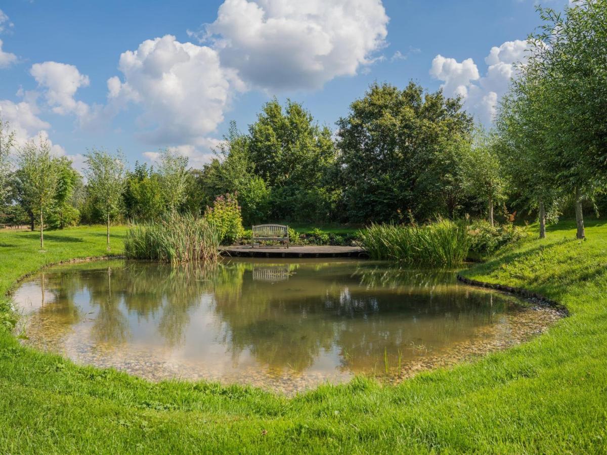 הוילה Grandeur Farmhouse In Dwingeloo At A National Park מראה חיצוני תמונה